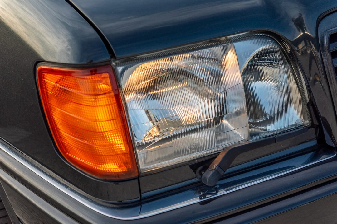 1992 Mercedes-Benz W124 E-Class - Image 27 of 31