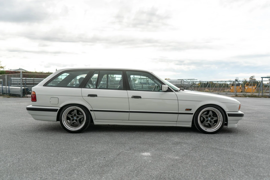 1994 BMW E34 5 Series - Image 14 of 31