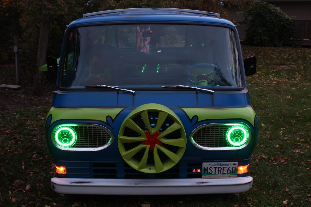 Ford Econoline Van - Image 16 of 31