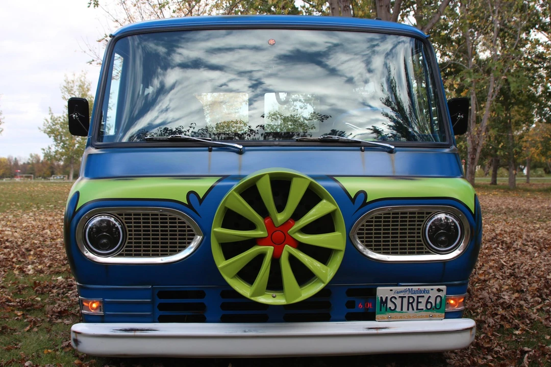 Ford Econoline Van - Image 5 of 31