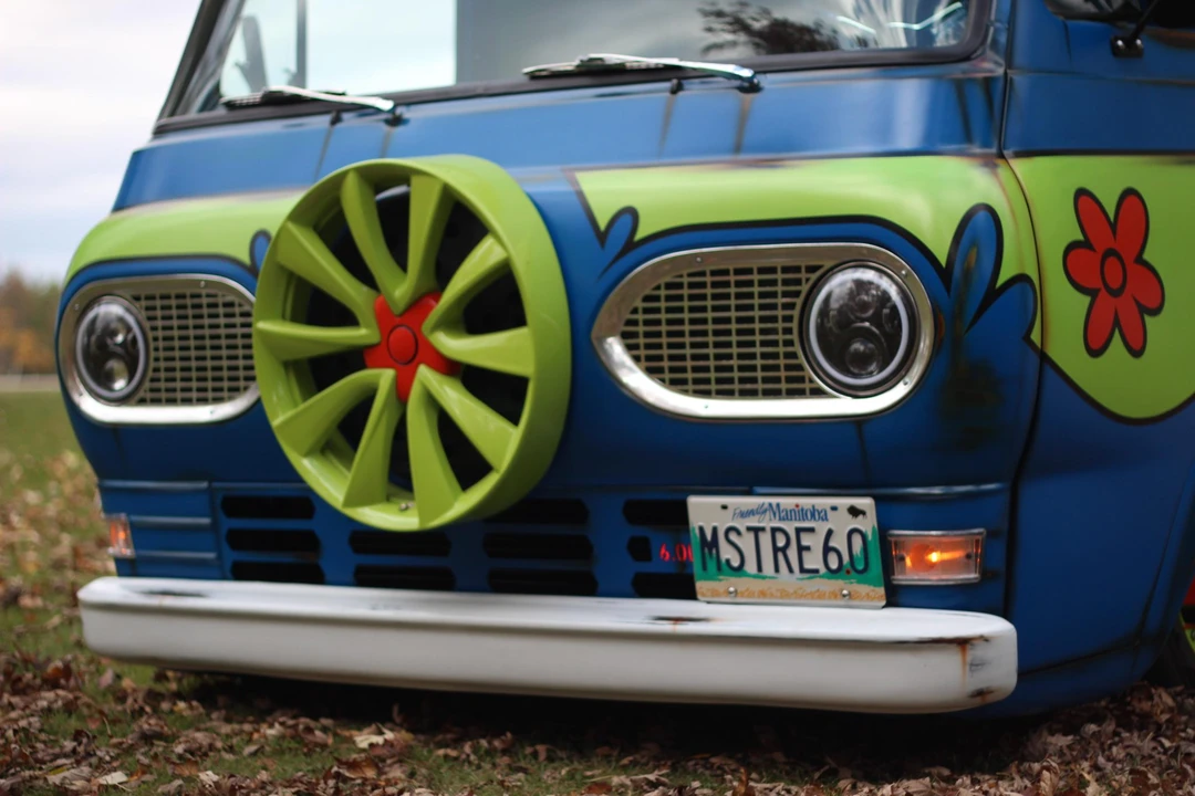 Ford Econoline Van - Image 23 of 31