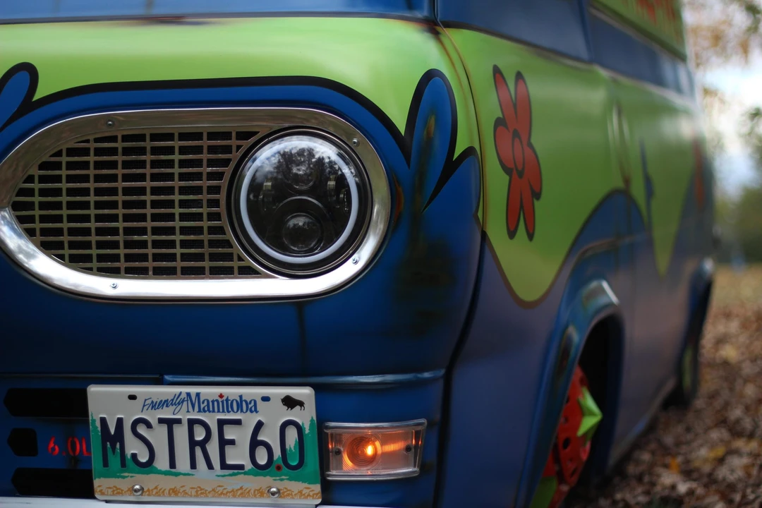 Ford Econoline Van - Image 25 of 31