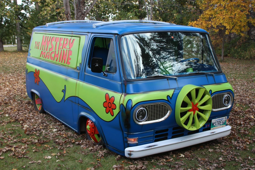 Ford Econoline Van - Image 3 of 31
