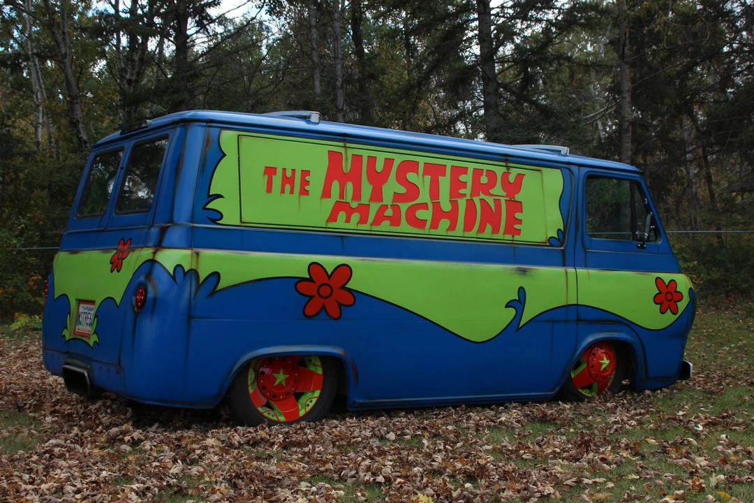 Ford Econoline Van - Image 14 of 31