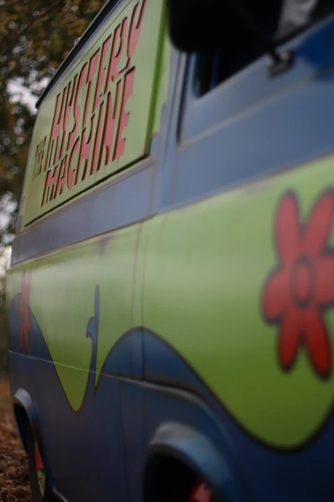 Ford Econoline Van - Image 28 of 31