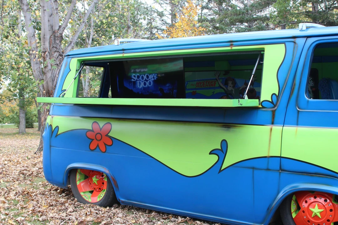 Ford Econoline Van - Image 29 of 31
