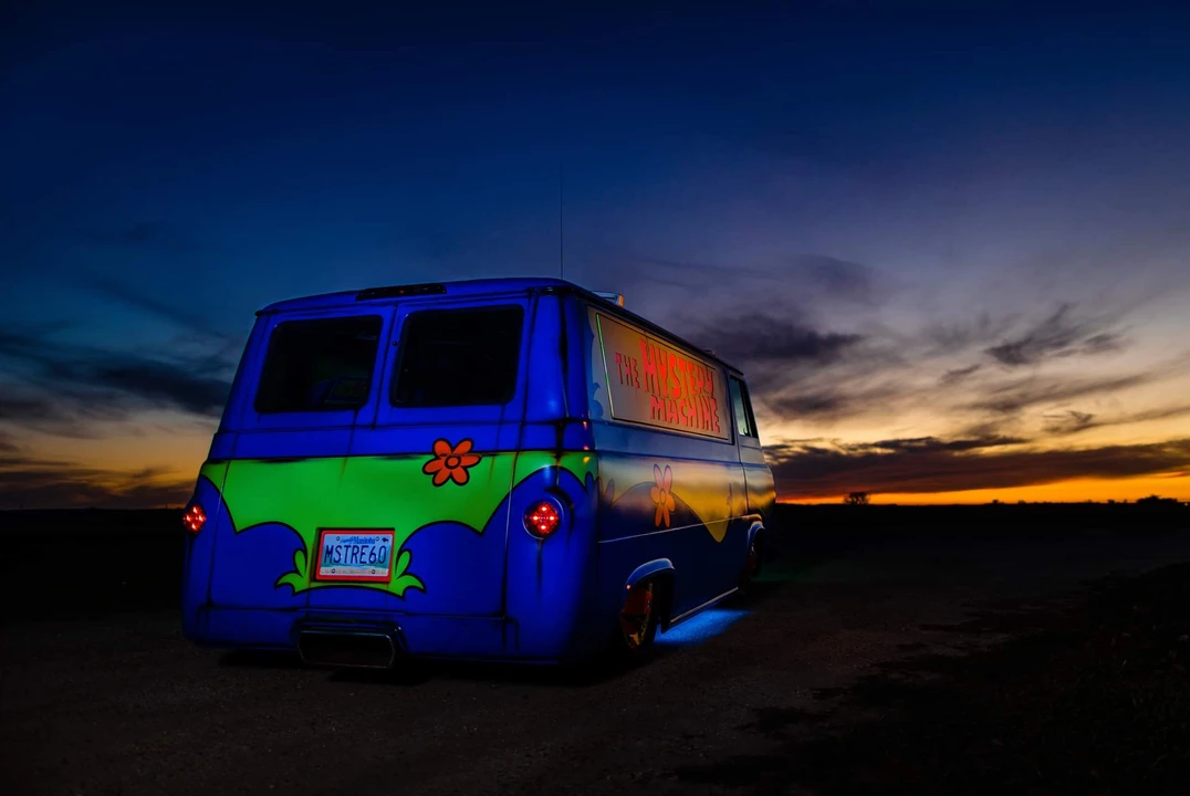 Ford Econoline Van - Image 20 of 31