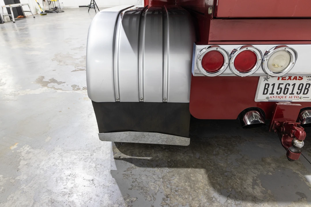 GMC C-Series - Image 24 of 31