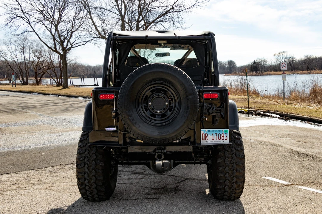 Jeep CJ7 - Image 7 of 31