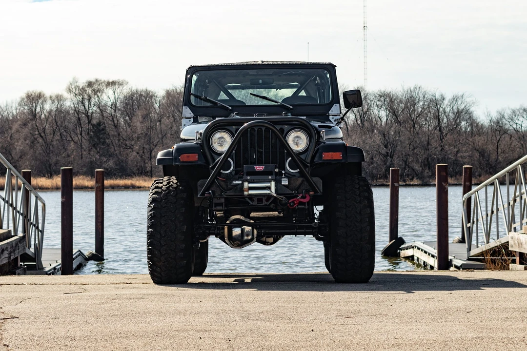 Jeep CJ7 - Image 3 of 31