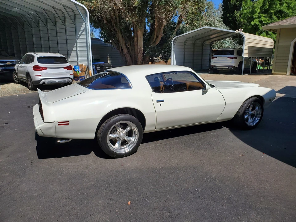 Pontiac Firebird 2nd Gen - Image 21 of 31