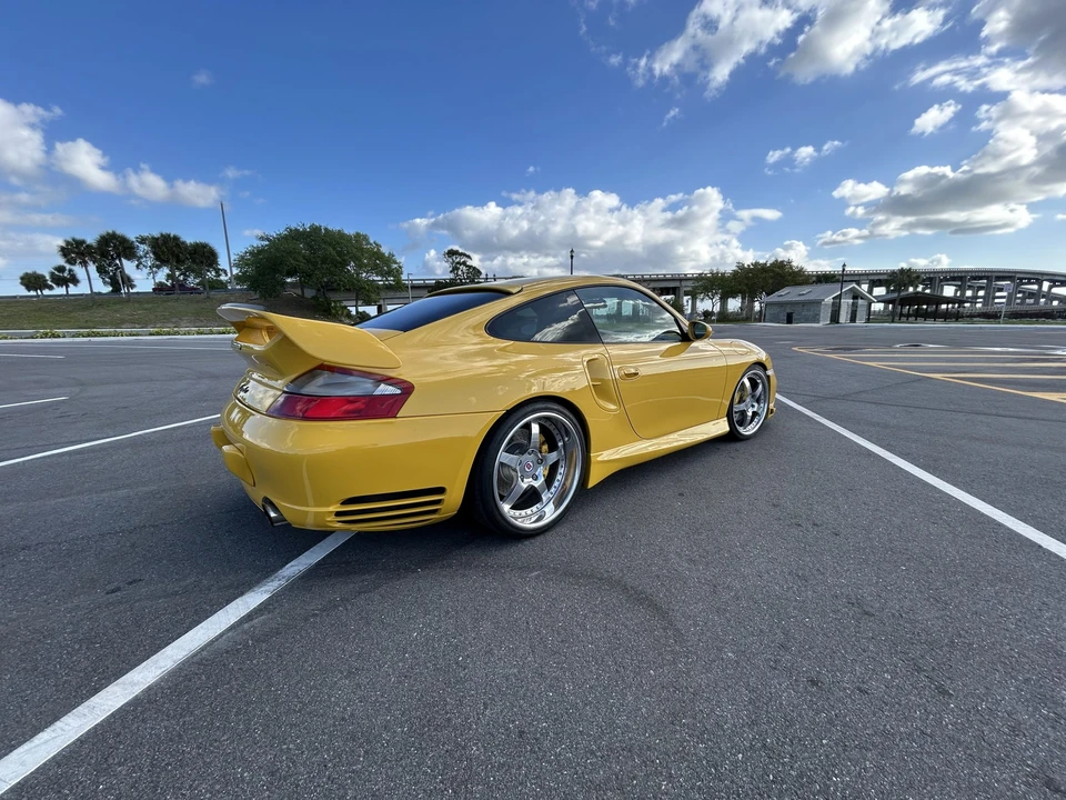 2001 Porsche 996 Turbo - Image 13 of 31