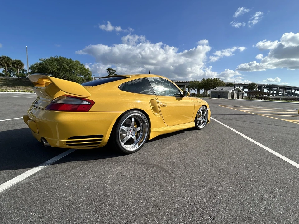2001 Porsche 996 Turbo - Image 14 of 31