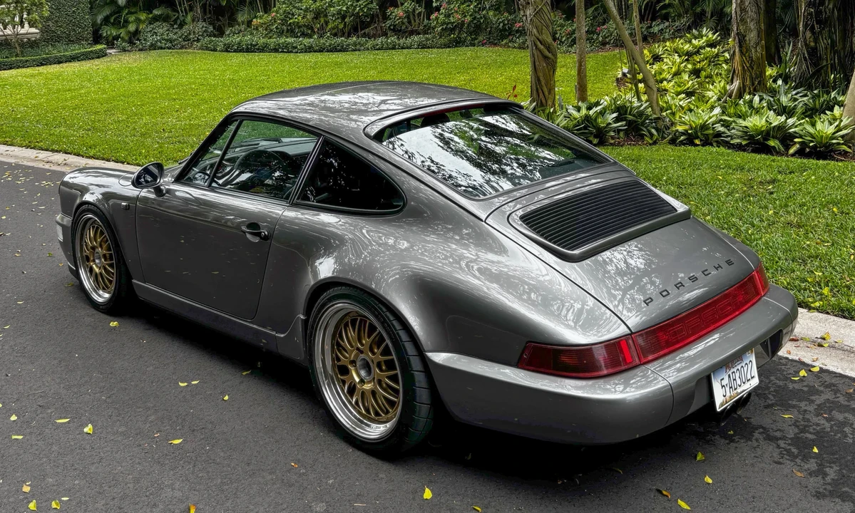 1989 Porsche 964 Carrera 4 - Image 29 of 31