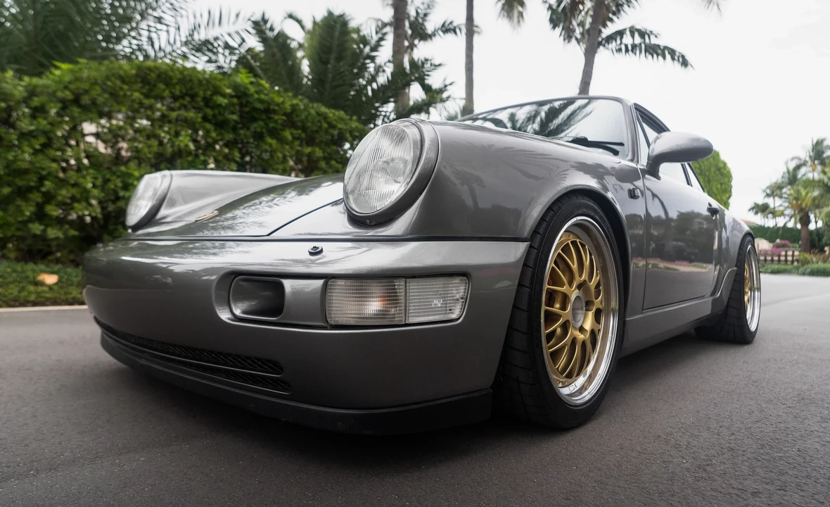 1989 Porsche 964 Carrera 4 - Image 14 of 31