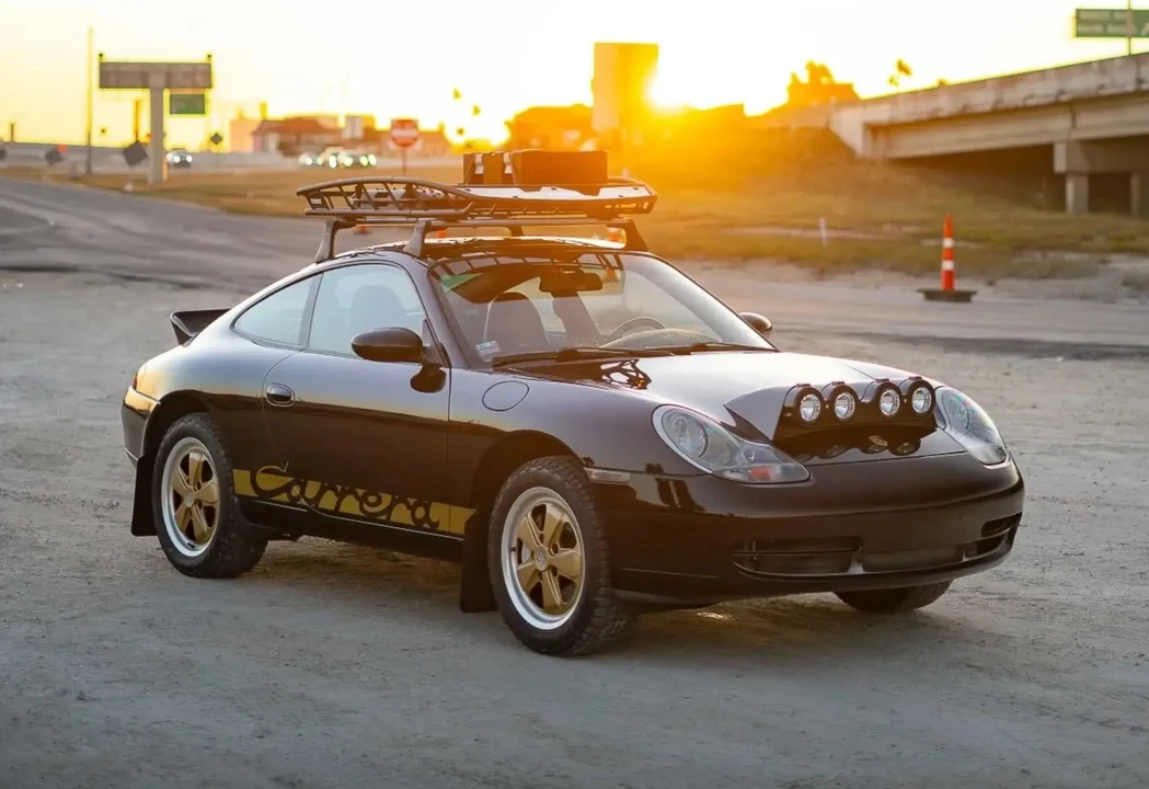 2001 Porsche 996 Carrera 4 - Image 3 of 6
