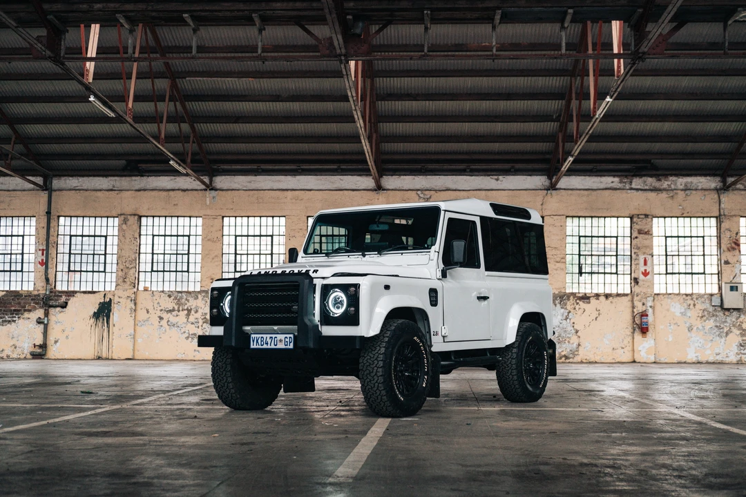 1997 Land Rover Defender 90 - Image 2 of 31