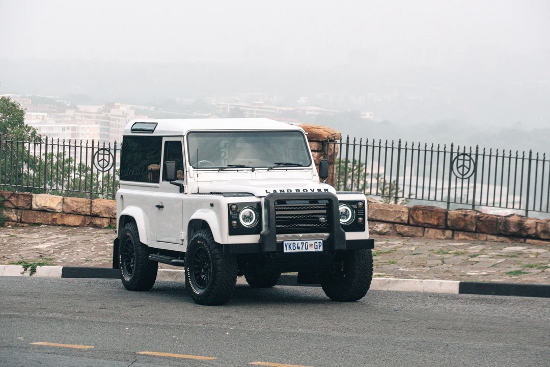 1997 Land Rover Defender 90 - Image 6 of 31