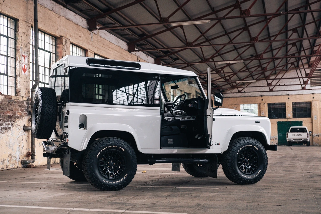 1997 Land Rover Defender 90 - Image 12 of 31