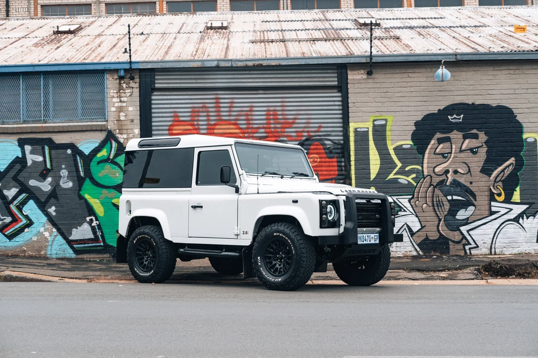 1997 Land Rover Defender 90 - Image 8 of 31