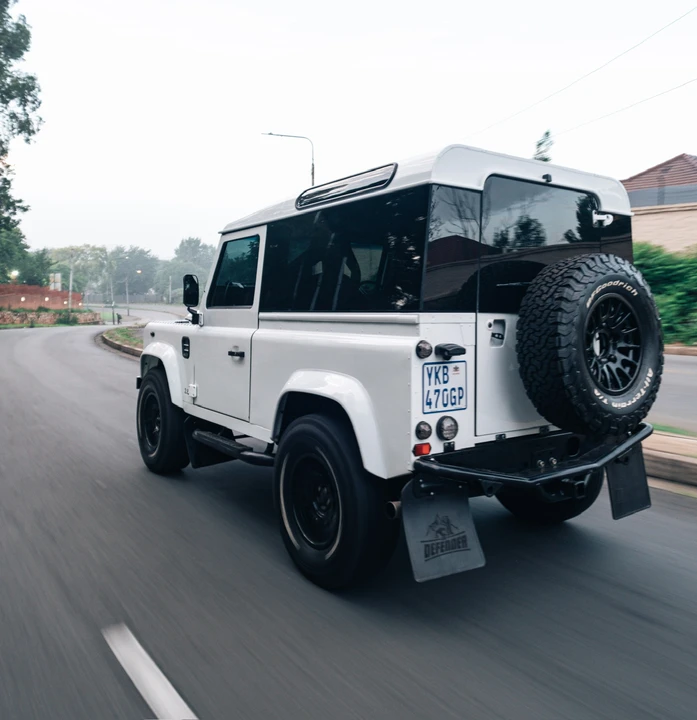 1997 Land Rover Defender 90 - Image 10 of 31