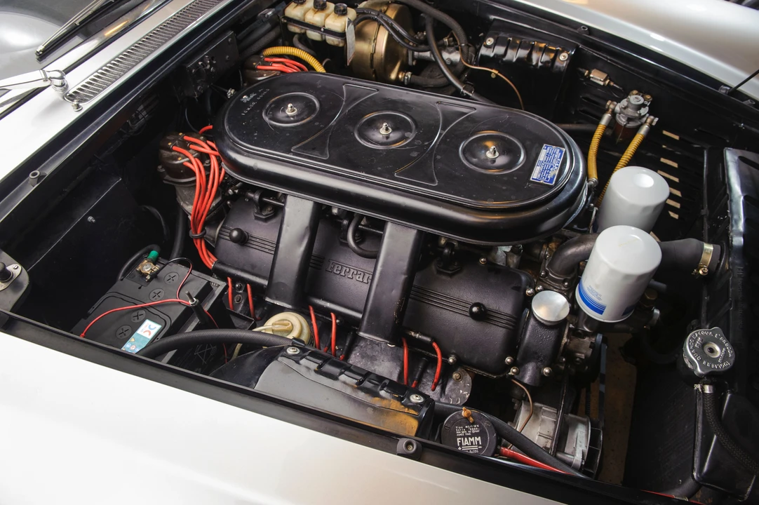 Ferrari 330 GT 2+2 - Image 24 of 24
