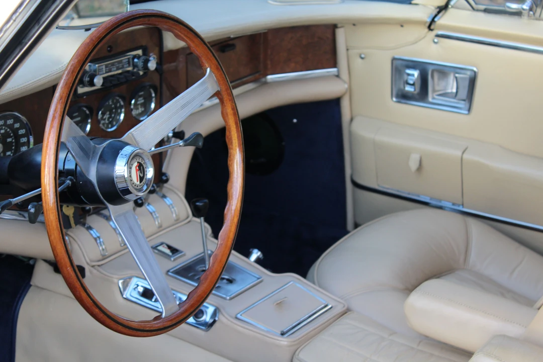 Facel Vega Facel II - Image 12 of 30