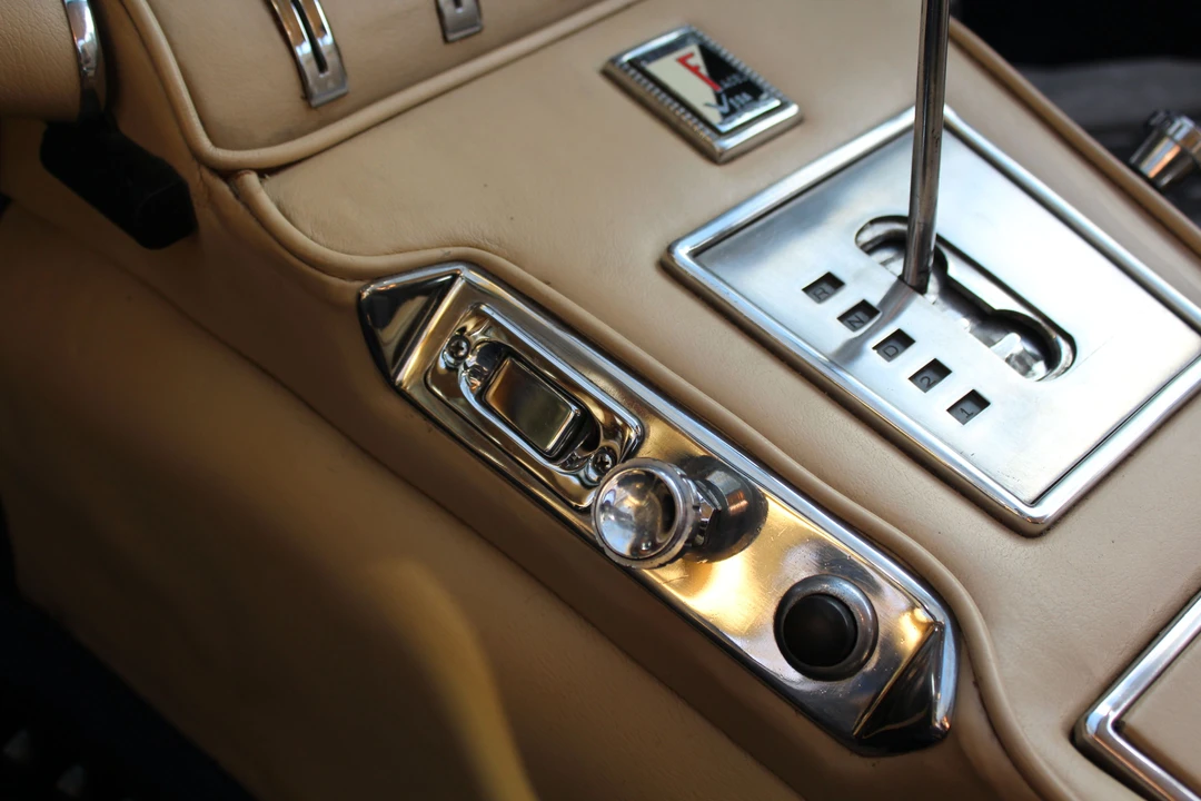 Facel Vega Facel II - Image 14 of 30