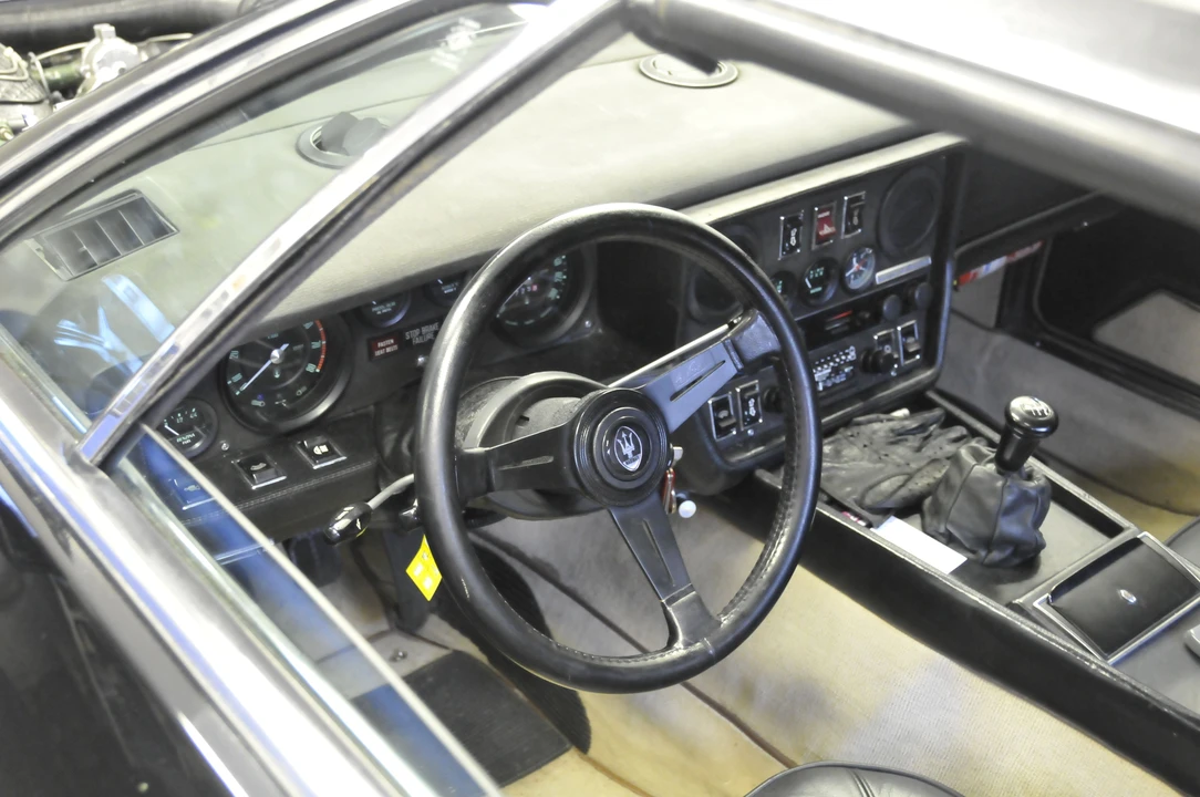 Maserati Khamsin - Image 11 of 18