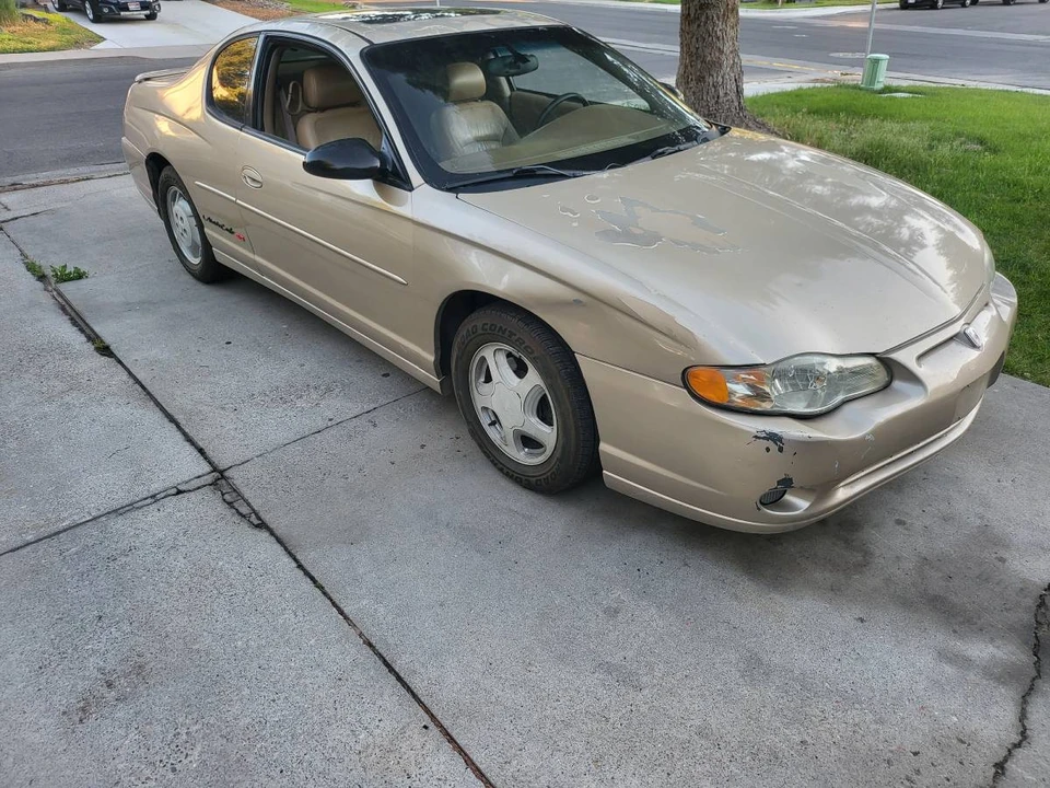 2002 Chevrolet Monte Carlo 6th Gen - Image 2 of 6