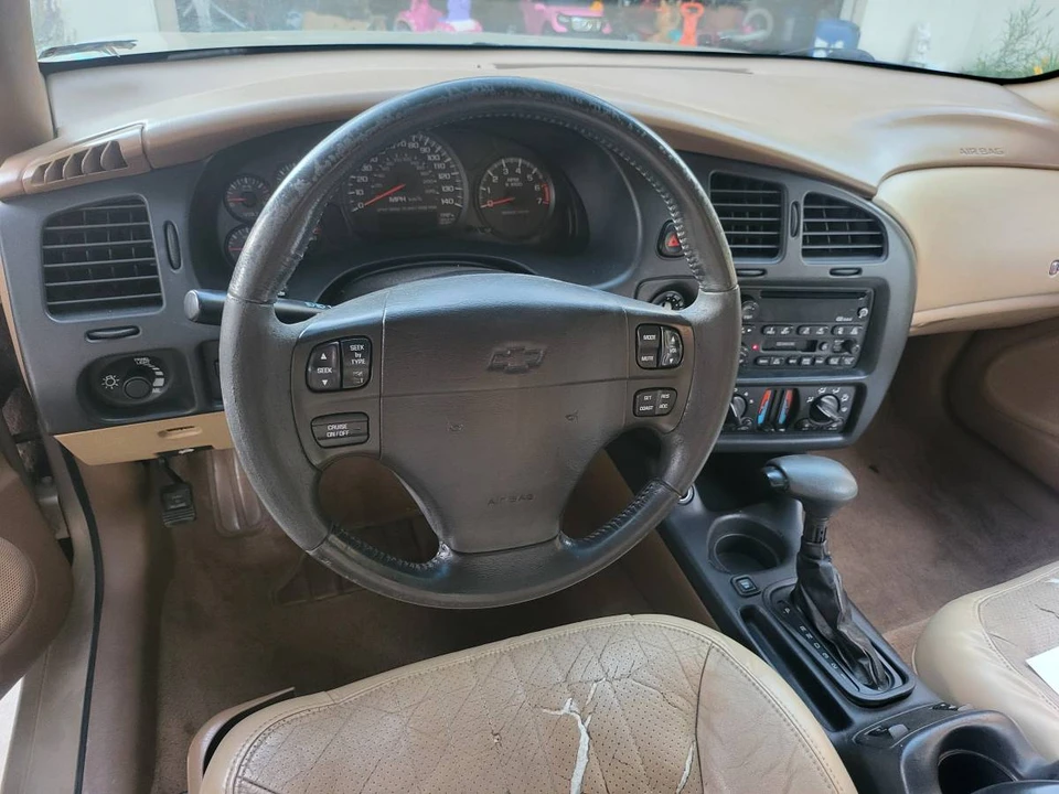 2002 Chevrolet Monte Carlo 6th Gen - Image 5 of 6