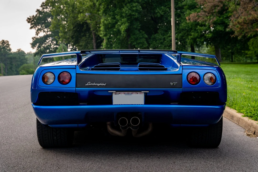 2001 Lamborghini Diablo VT - Image 17 of 31