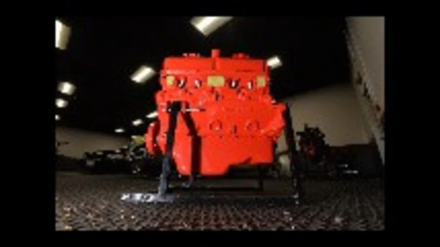 Parts & Memorabilia Engines - Image 10 of 11