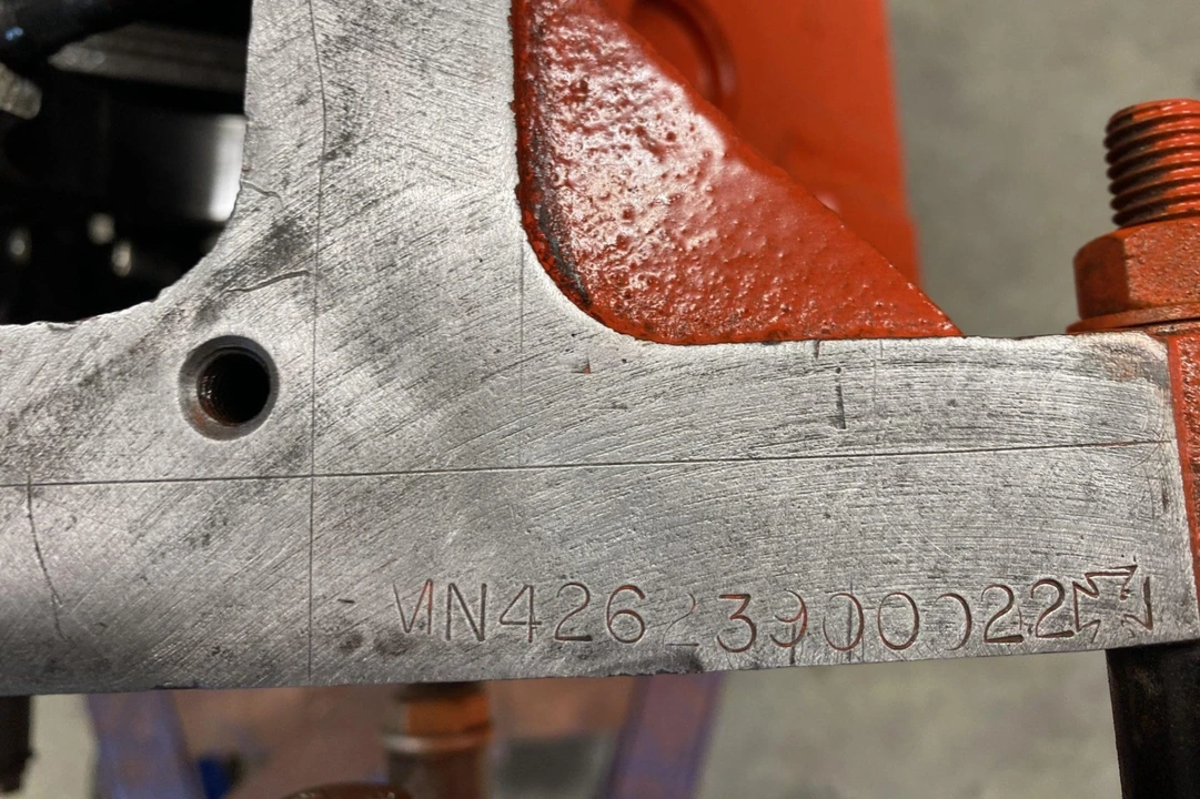 Parts & Memorabilia Engines - Image 4 of 4