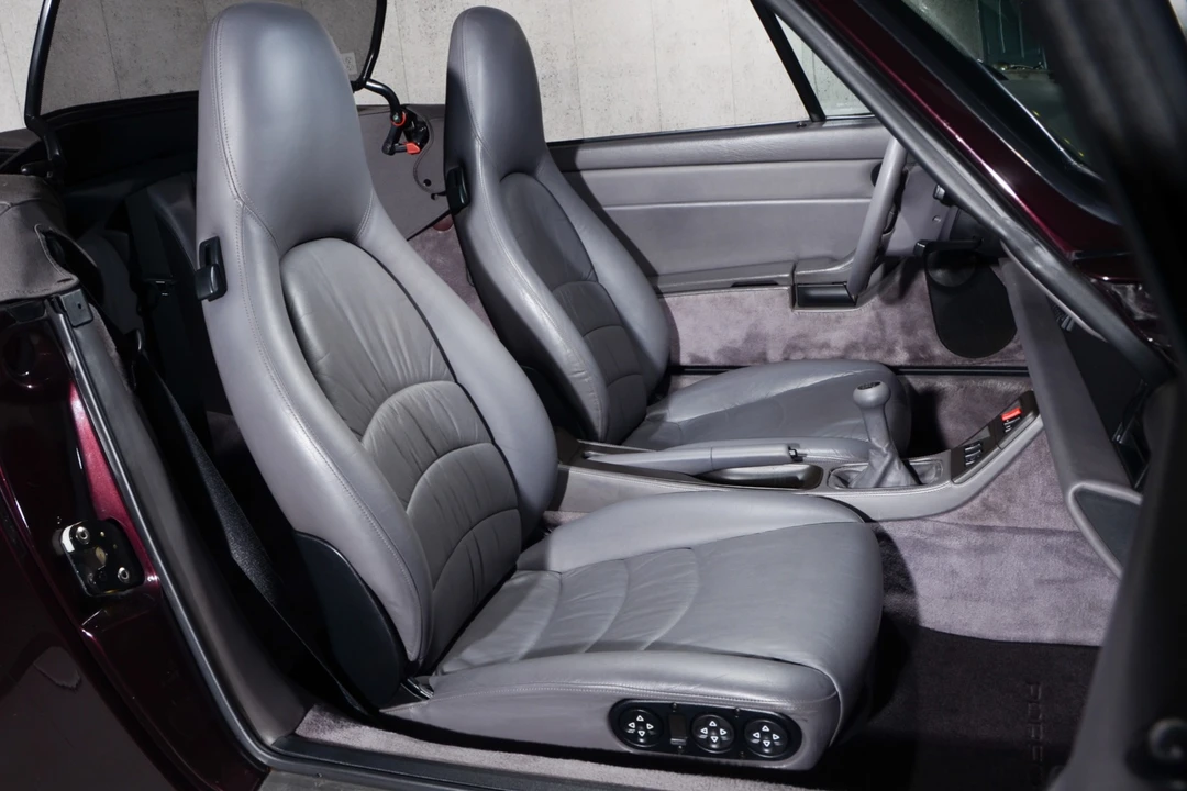 1998 Porsche 993 Carrera - Image 28 of 31