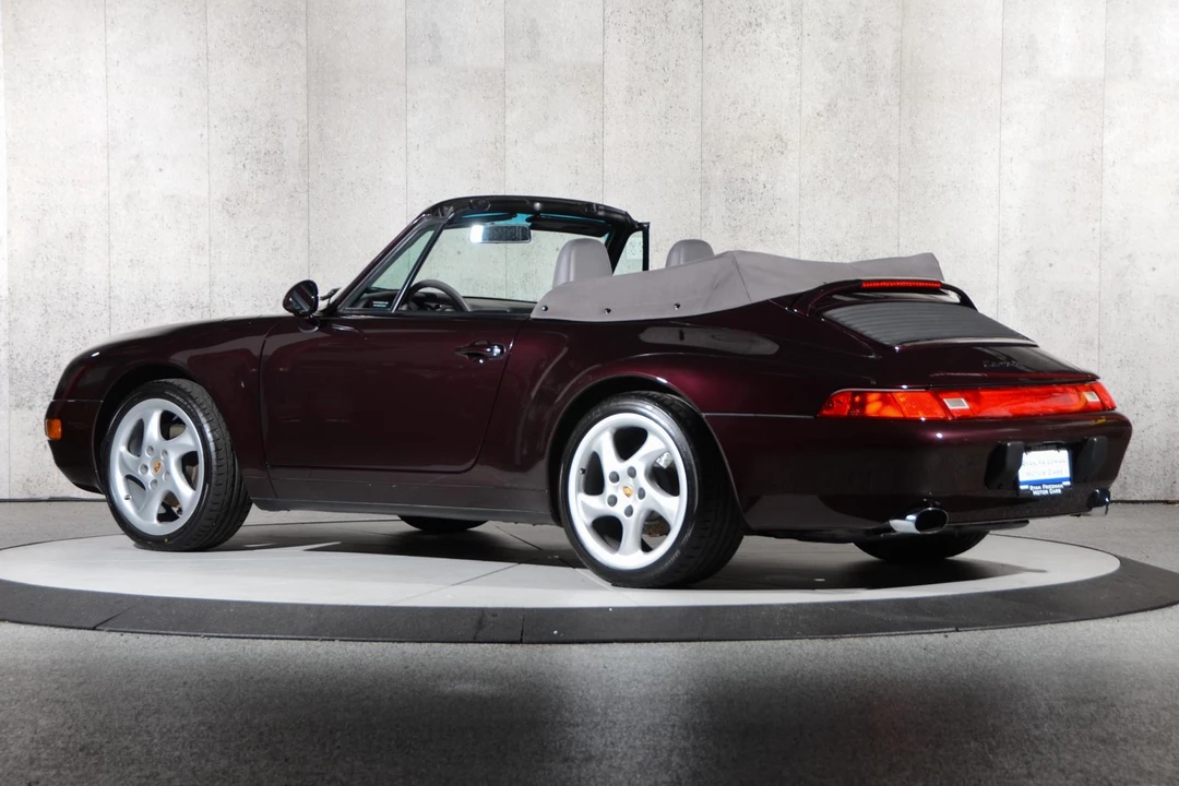1998 Porsche 993 Carrera - Image 8 of 31