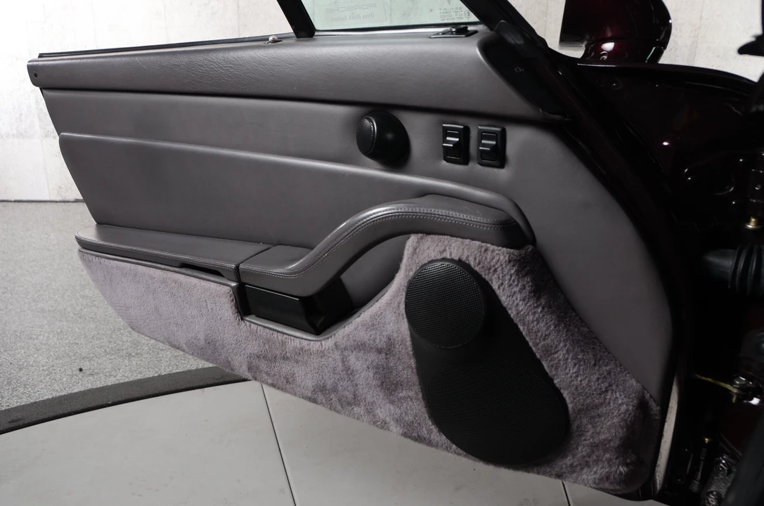 1998 Porsche 993 Carrera - Image 27 of 31