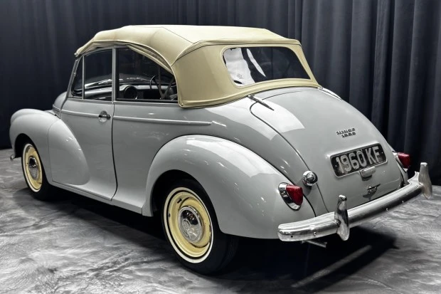 Morris Minor - Image 2 of 9
