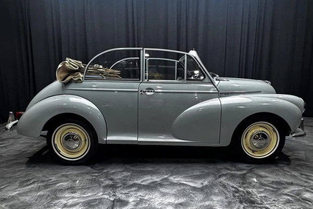 Morris Minor - Image 3 of 9