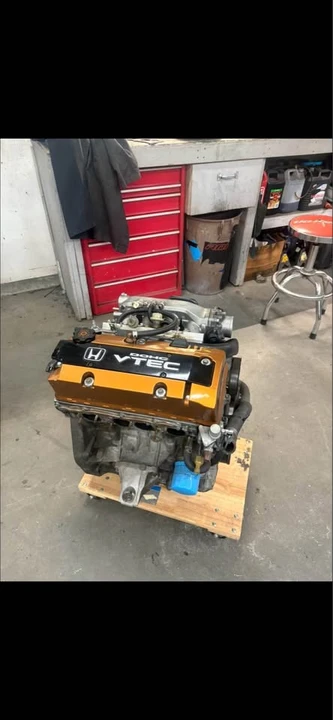 2005 Parts & Memorabilia Engines - Image 2 of 4