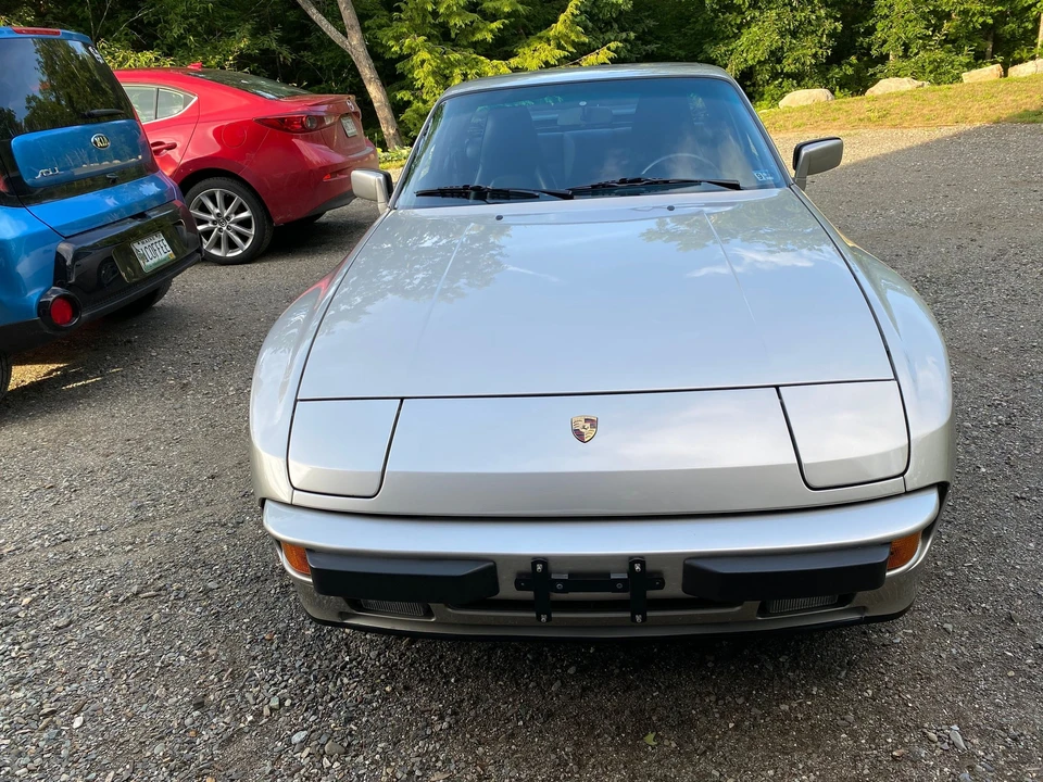 1986 Porsche 944 - Image 7 of 11