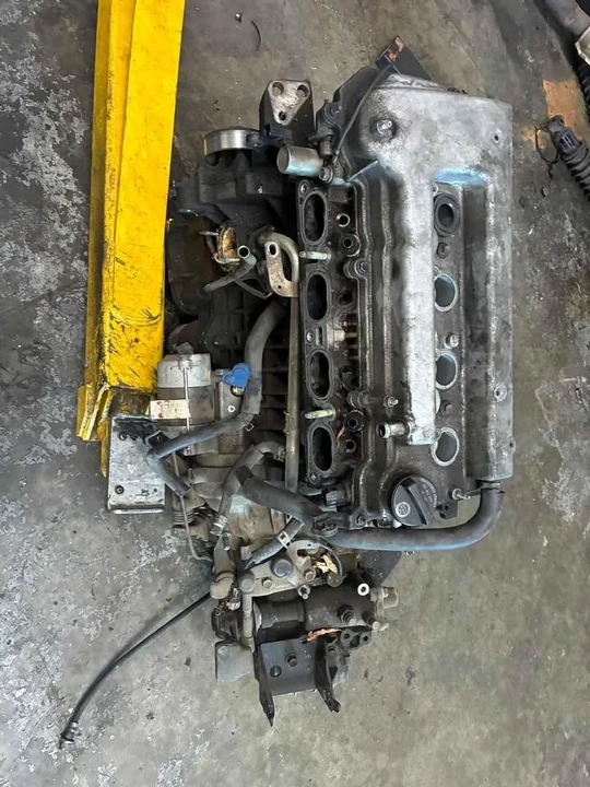 2001 Parts & Memorabilia Gearboxes - Image 3 of 3