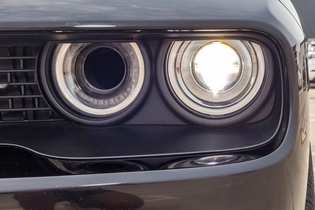 2015 Dodge Challenger SRT Hellcat 3rd Gen - Image 22 of 31