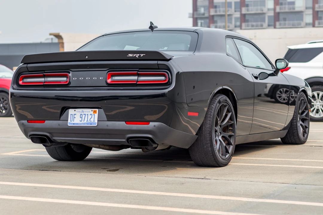 2015 Dodge Challenger SRT Hellcat 3rd Gen - Image 15 of 31