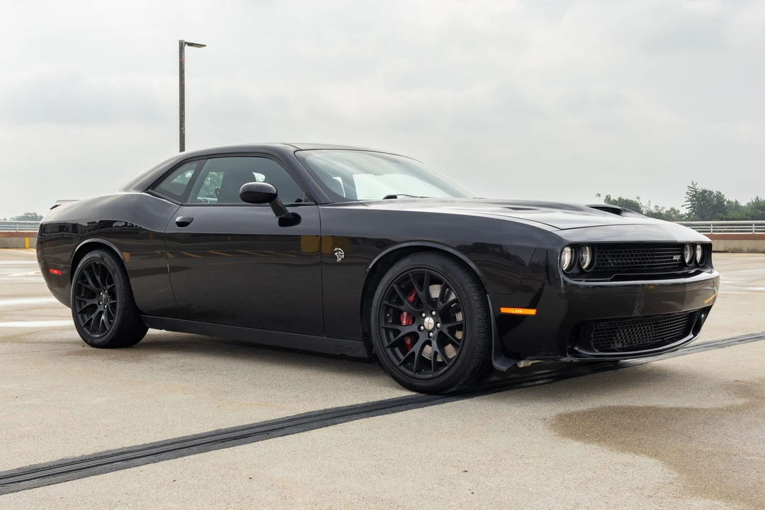 2015 Dodge Challenger SRT Hellcat 3rd Gen - Image 4 of 31