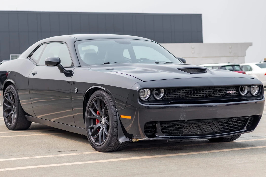 2015 Dodge Challenger SRT Hellcat 3rd Gen - Image 14 of 31