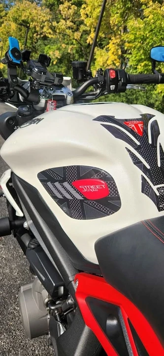 2018 Triumph - Image 6 of 10