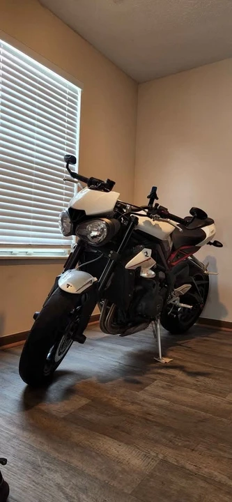 2018 Triumph - Image 4 of 10