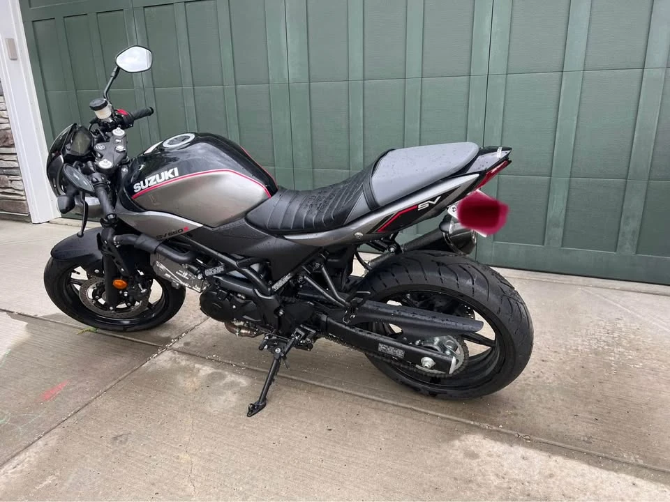 2018 Suzuki Motorcycles - Image 2 of 4