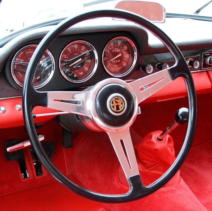 1965 Alfa Romeo Giulietta Sprint Speciale - Image 27 of 31